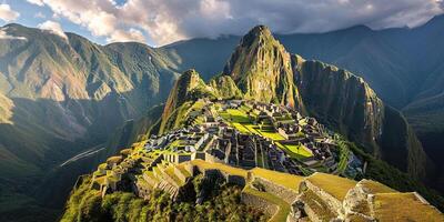 ai genererad historisk fristad av machu picchu på en berg bergsrygg, östra cordillera av sydlig peru. inkan citadell i de andes berg, gammal civilisation, solnedgång panorama landskap foto