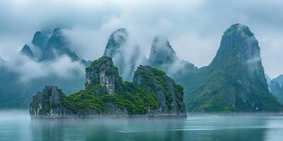 ai genererad ha lång bukt, halong bukt värld arv webbplats, kalksten öar, smaragd- vattnen med båtar i provins, vietnam. resa destination, naturlig undra landskap bakgrund tapet foto