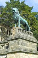 goslar, Tyskland, 2015, kopia av braunschweig lejon brons staty, kejserlig palats eller kaiserpfalz, goslar, harz, lägre Sachsen, Tyskland, unesco värld arv webbplats foto