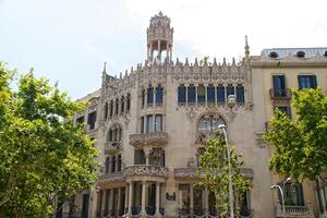 Flygfoto över Barcelona och dess skyline, Spanien foto