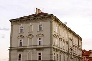 gamla Prags stadsvy - gamla byggnader foto