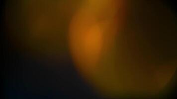 orange värma ljus slingor på en svart bakgrund foto