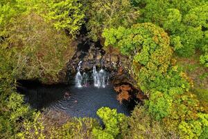 rochester falls på de ö av mauritius.vattenfall i de djungel av de tropisk ö av mauritius foto