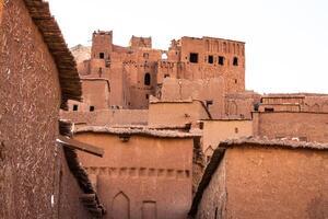 ait benhaddou är en befäst stad, eller ksar, längs de före detta husvagn rutt mellan de sahara och marrakech i marocko. foto