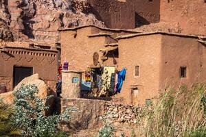 del av de slott av ait benhaddou, en befäst stad, de före detta husvagn sätt från sahara till marrakech. unesco värld arv, marocko foto