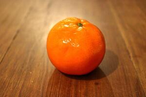 mandarin på ett tabell, tropisk frukt foto