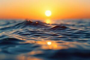 ai genererad hav på solnedgång en närbild se av slät vatten texturer mot en tyst bakgrund, förkroppsligande fred lugn som dag vänder till natt gyllene timme hav möter mjuk solnedgång ljus mindfulness foto