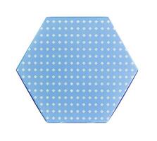 blå gåva låda med vit polka prickar foto