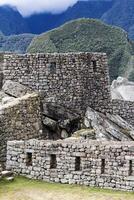 machu picchu, peru, 2015 - inka ruiner sten väggar och fönster söder Amerika foto