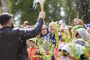 belarus, gomel, april 21, 2019. handflatan söndag är en kyrka Semester foto