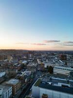 hög vinkel se av byggnader på stad Centrum och stadens centrum av luton, England förenad rike. dec 1:a, 2023 foto