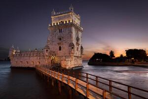 Lissabon, portugal på belem torn på de tagus flod foto