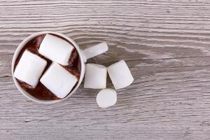 kakao med marshmallows foto