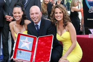 howie mandel dond modeller tameka jacobs patricia kara på de hollywood promenad av berömmelse ceremoni för howie mandel los angeles, ca på september 4, 2008 foto