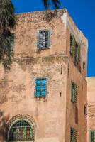 sidi bou sa - typisk byggnad tunisien foto