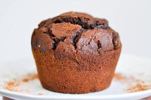 choklad kaka eller mörk choklad kaka eller choklad muffin foto