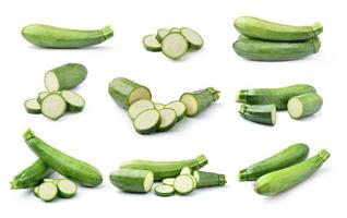 zucchini isolerad på vit bakgrund foto