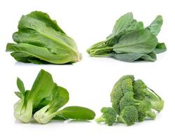 broccoli, sallad, kinesisk broccoli, cos, bok choy på vit bakgrund foto