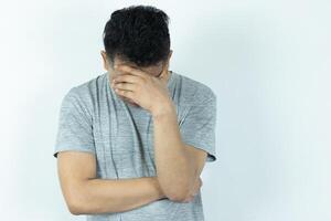 män är stressad, ledsen och deprimerad handla om liv omständigheter foto