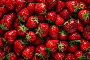 ai genererad röd jordgubb frukt bakgrund topp se friskhet av saftig för dekoration smoothie mat meny foto