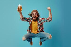 ai genererad lycklig mini kille innehar öl halvliter i vertikal collage. foto