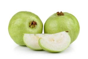 guava frukt isolerad på vit bakgrund foto