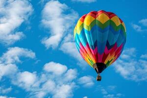 ai genererad färgrik luft ballong flygande. generera ai foto