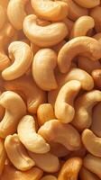 ai genererad naturlig kasju visa organisk cashewnötter utan skal på bakgrund vertikal mobil tapet foto
