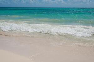 skön strand i playa del Carmen, mexico foto