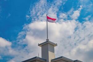 mojopahit hotell eller yamato hotell är en historisk plats var de dutch flagga var trasig till bli de indonesiska röd och vit flagga, Indonesien, 2 Mars 2024. foto