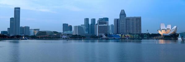 singapore horisont över marina bukt foto