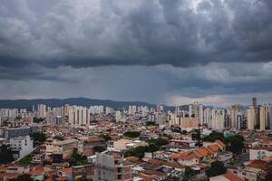 arial se från de norr område av de stad sao paulo, Brasilien. foto