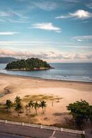 morgon- på de strand av santos, sao paulo, Brasilien. foto