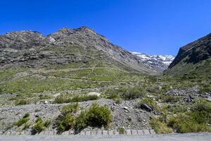 andes berg i sommar med liten snö foto