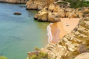 atlanten hav se med klippa. se av atlanten kust på Portugal, cabo da roca. sommar dag foto