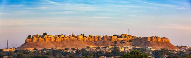 panorama av jaisalmer fort känd som de gyllene fort ekolod quila, foto