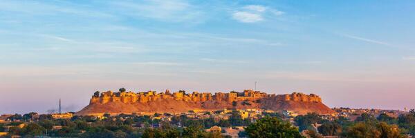 panorama av jaisalmer fort känd som de gyllene fort ekolod quila, foto