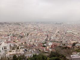 panorama av neapel från castel sant'elmo erbjudanden en hisnande se av de stadens vibrerande gator, historisk landmärken, och de fascinerande skönhet av de bukt av neapel foto