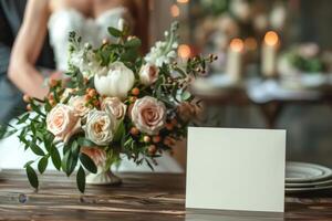 ai genererad bröllop nygifta och tabell dekorerad med en vas med ljus blommor, attrapp för en hälsning kort eller Semester gåva foto