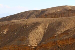 timna berg räckvidd i eilat i sydlig israel. foto