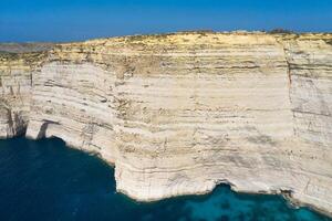 antenn se av sanap klippor. gozo ö, malta foto