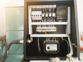 generator panel kontrollera service, kontroll de elektrisk kontrollera krets visa övervakning på generator motor. foto