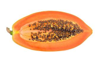 papaya skiva på vit bakgrund foto