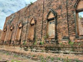 wat khudeedao gammal på historisk parkera på ayutthaya historisk parkera, phra nakhon si ayutthaya provins, thailand foto