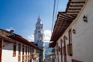 se av de skön arv stad av salamina belägen på de avdelning av caldas i colombia foto