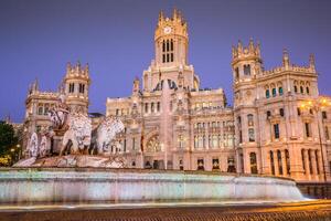 torg de la cibeles central posta kontor palacio de comunicaciones madrid, Spanien. foto