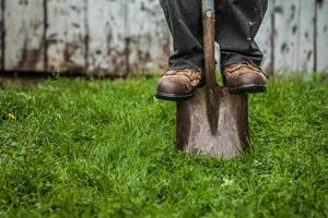 detaljer om fötter och spade foto