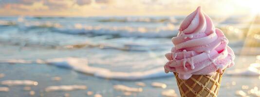 is grädde kon med rosa is grädde på de strand, stänga upp, Plats för text eller produkt i de stil av copy foto