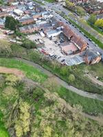 hög vinkel se av bostads- distrikt på birmingham stad av England förenad rike, Mars 30:e, 2024 foto