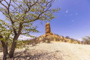 bild av de känd vingerklip sten nål i nordlig namibia under de dag foto